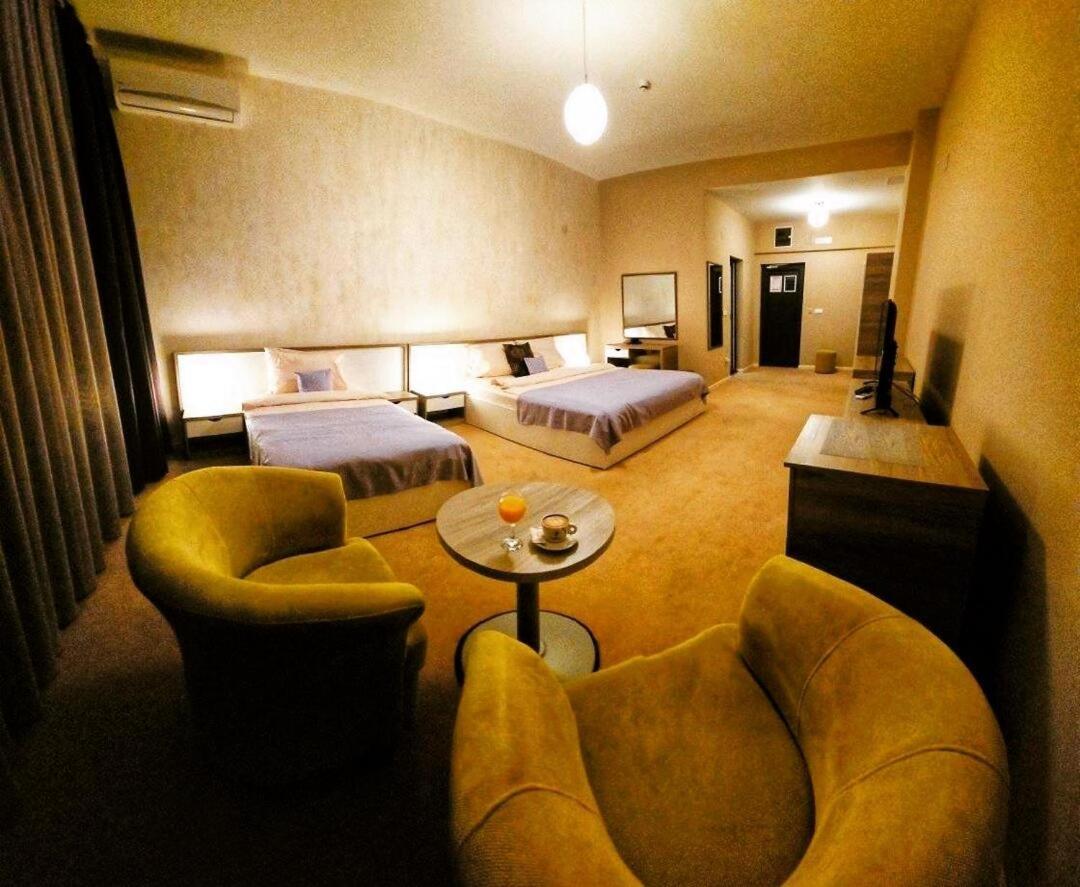 Casino Motel Senator Gevgelija Room photo